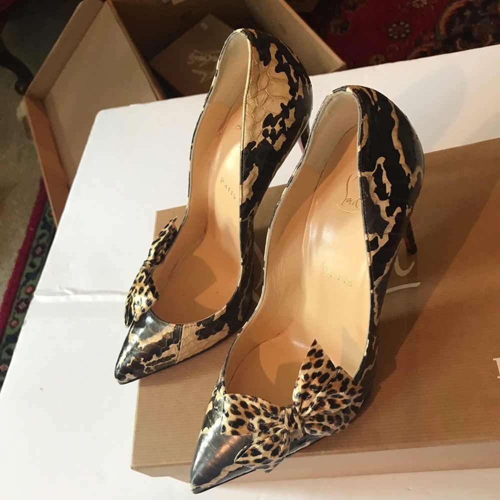 Sz 39 Madame Menodo 100 AY Khan/Water Leo/Ay